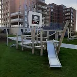 Port Side Incl Parking アパート *