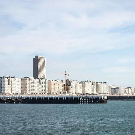 Port Side Incl Parking Apartment