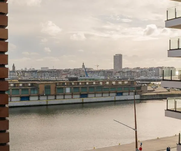 Port Side Incl Parking Appartement *