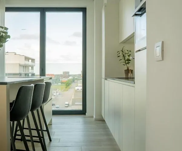 Port Side Incl Parking